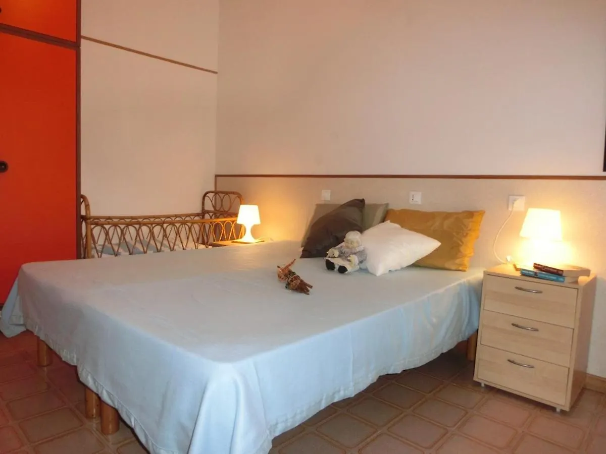 Two-Bedroom Villa In A Quiet Area Next To The Sea Bibione Apartment
